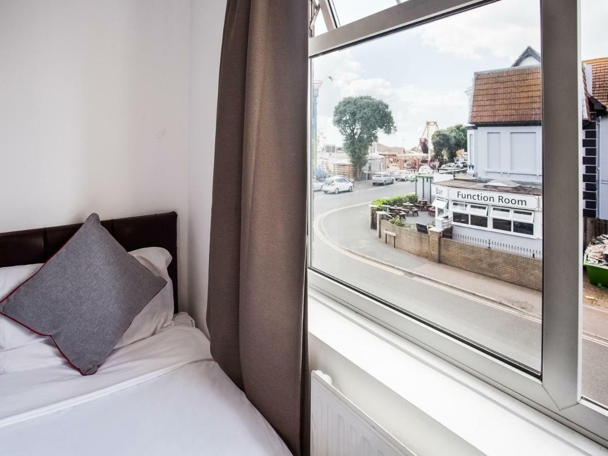 The Clacton Hotel Exterior foto